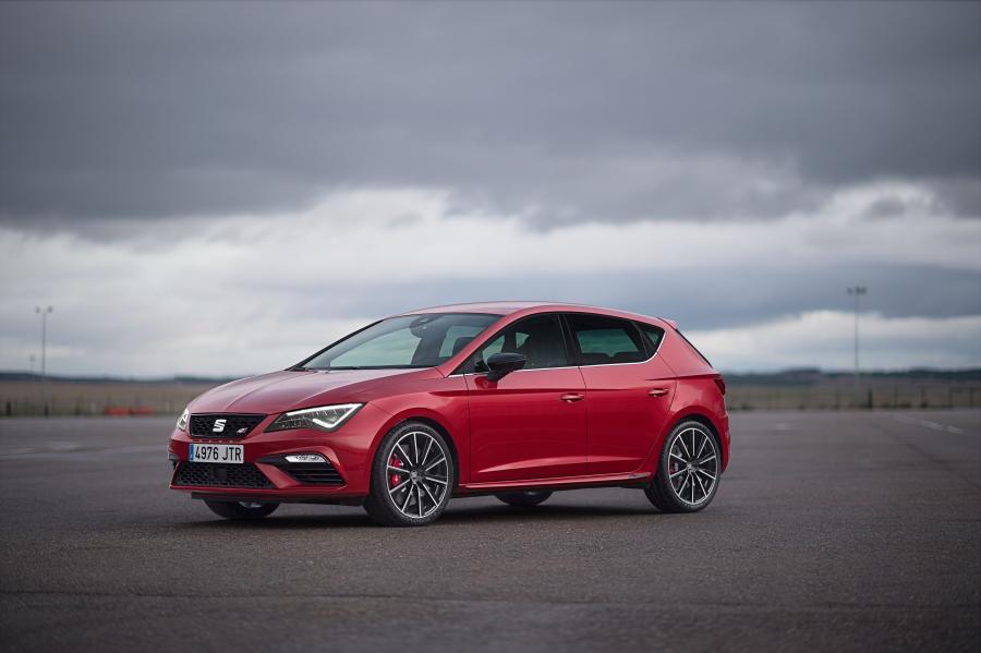  Seat Leon Cupra 300 2017 года  (WW) (фото 1 из 49)